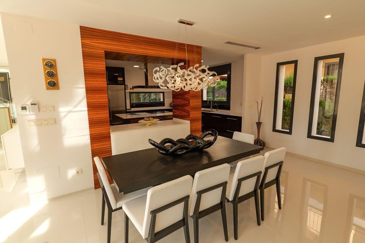 3 Bed Detached Villa in La Veleta