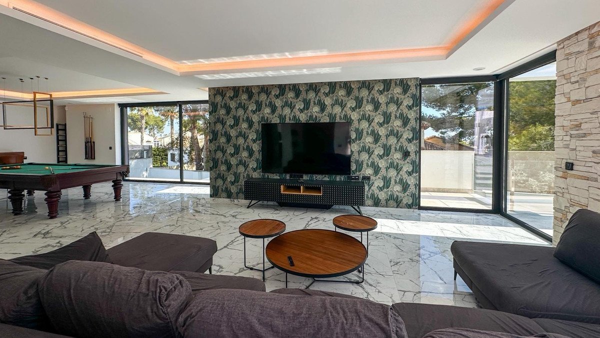 4 Bed Detached Villa in Orihuela Costa