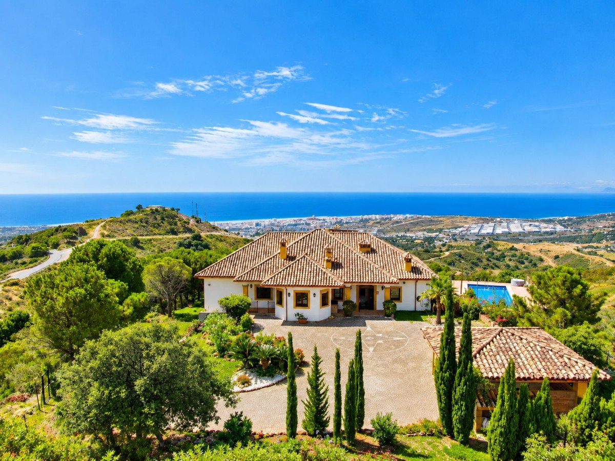 6 Bed Finca - Cortijo in Estepona