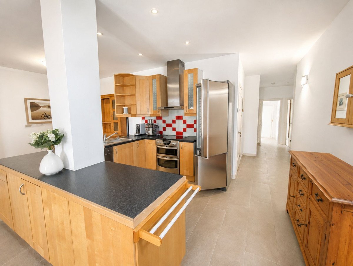 6 Bed Finca - Cortijo in Estepona