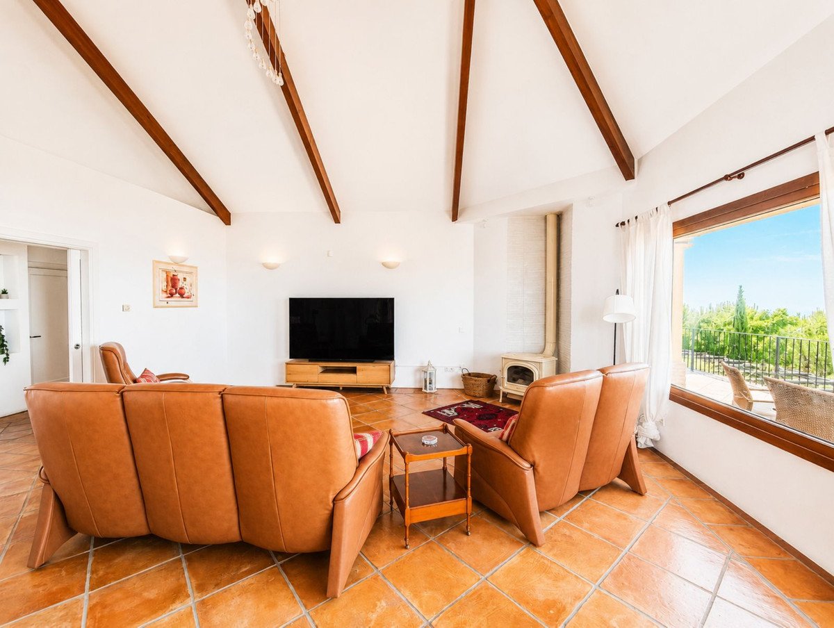 6 Bed Finca - Cortijo in Estepona