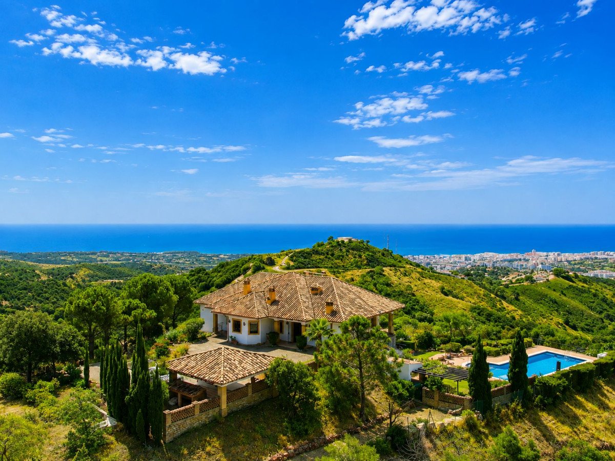6 Bed Finca - Cortijo in Estepona