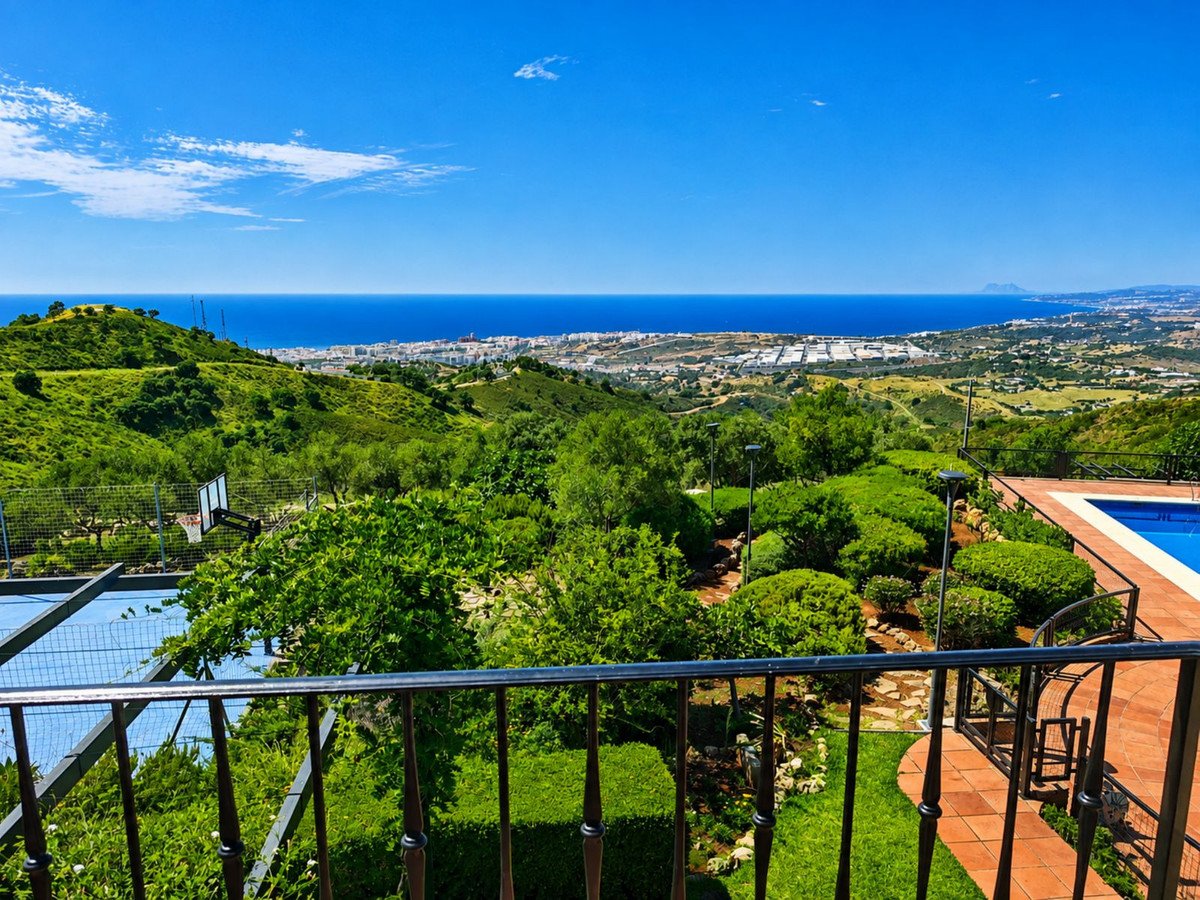6 Bed Finca - Cortijo in Estepona