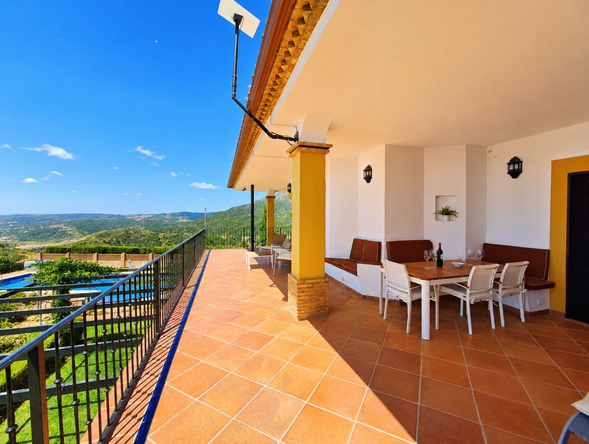 6 Bed Finca - Cortijo in Estepona