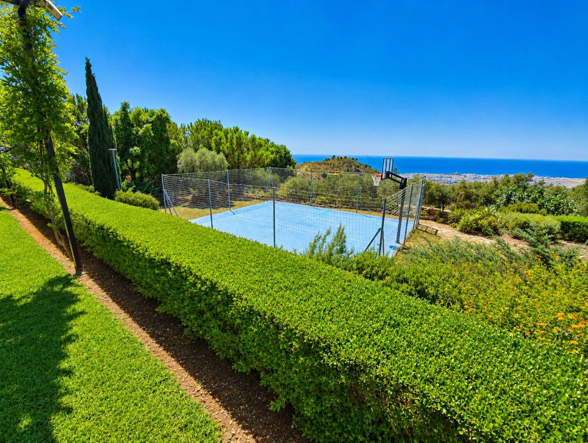 6 Bed Finca - Cortijo in Estepona