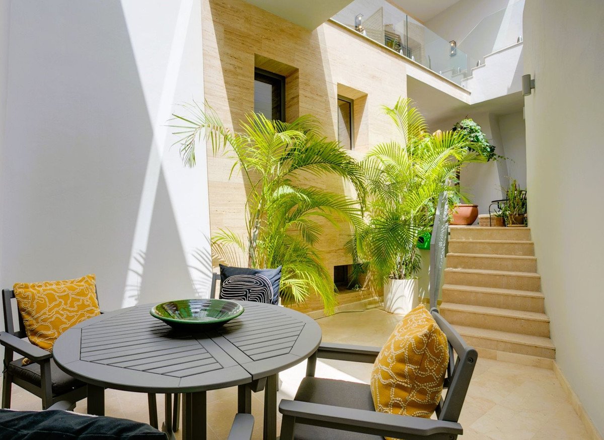 6 Bed Detached Villa in Los Arqueros