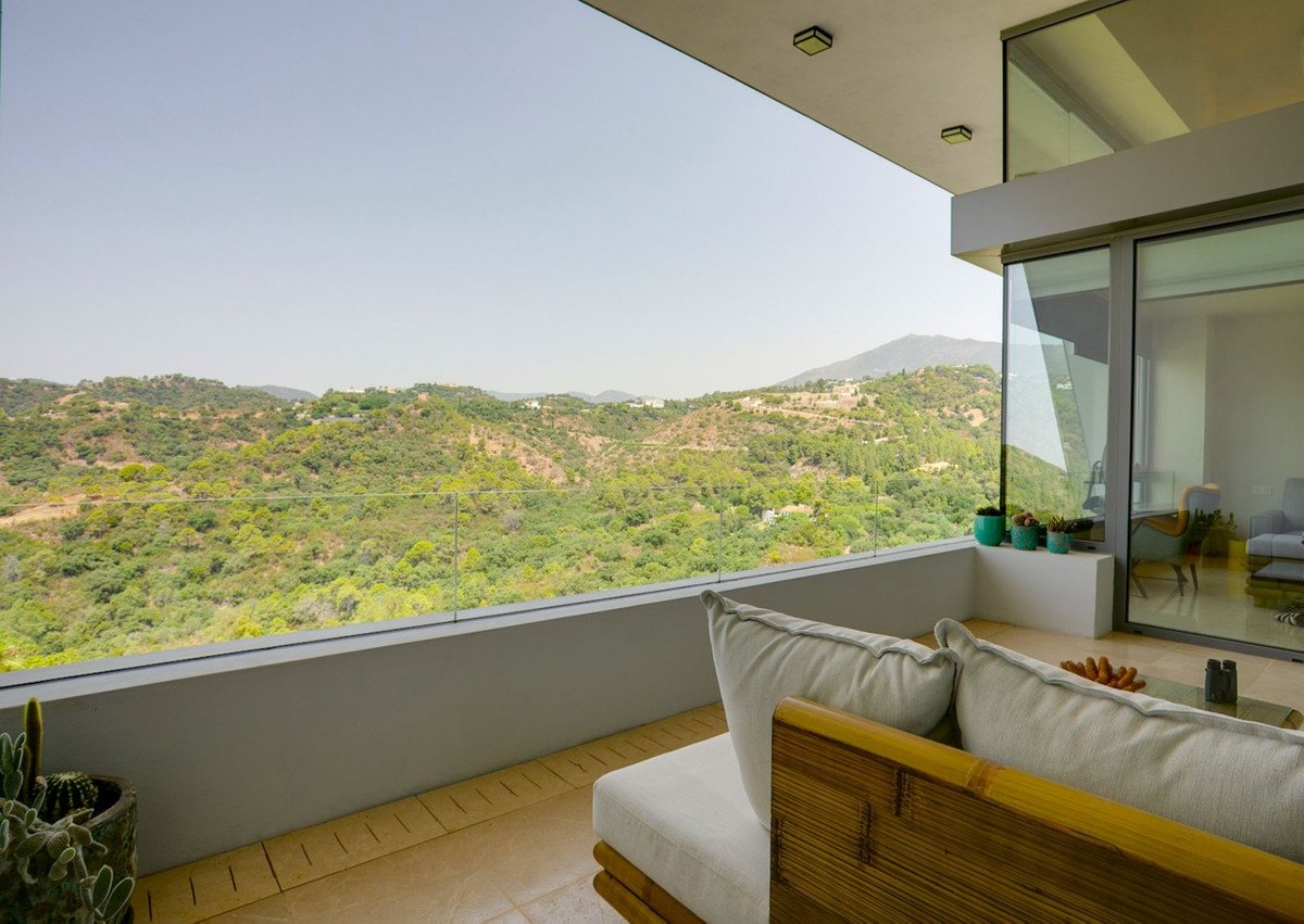 6 Bed Detached Villa in Los Arqueros