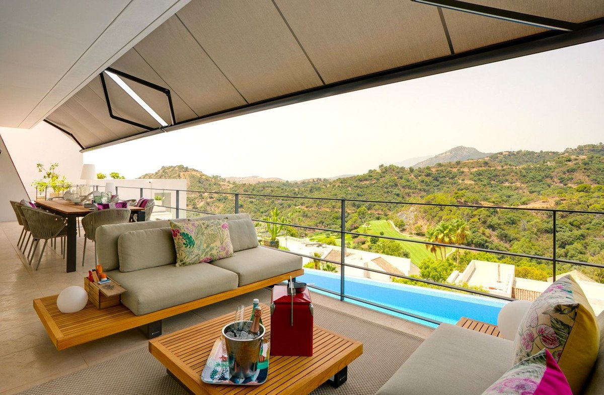 6 Bed Detached Villa in Los Arqueros