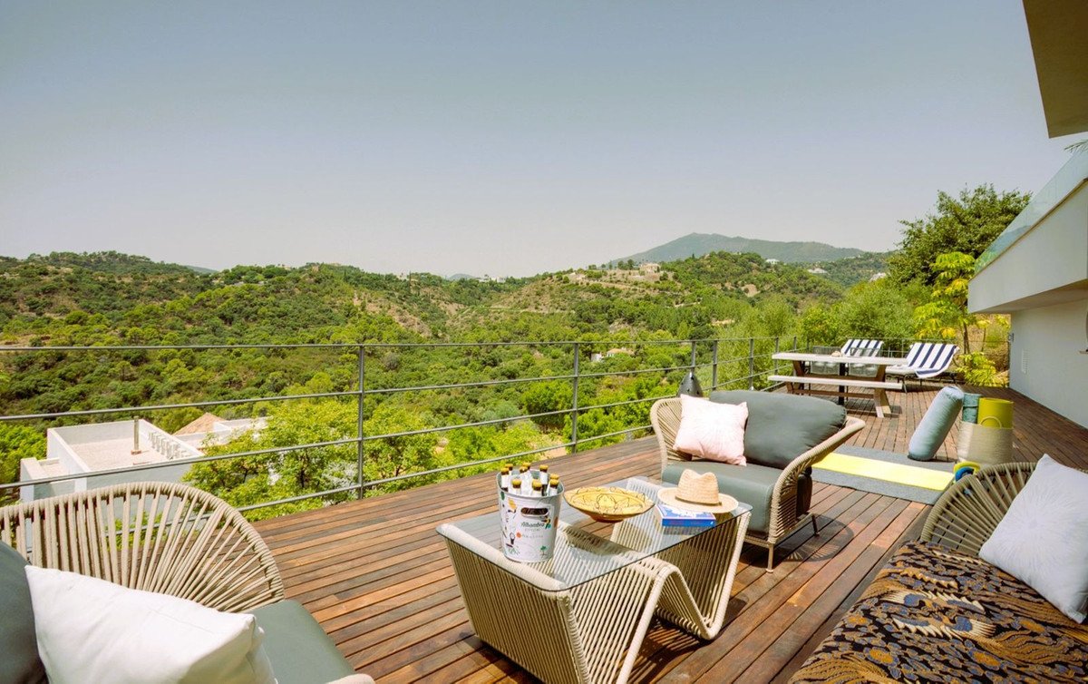 6 Bed Detached Villa in Los Arqueros