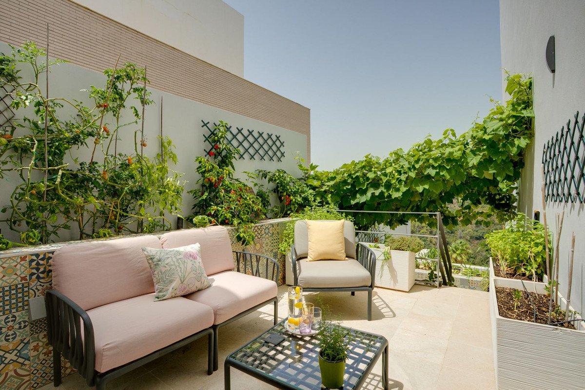 6 Bed Detached Villa in Los Arqueros