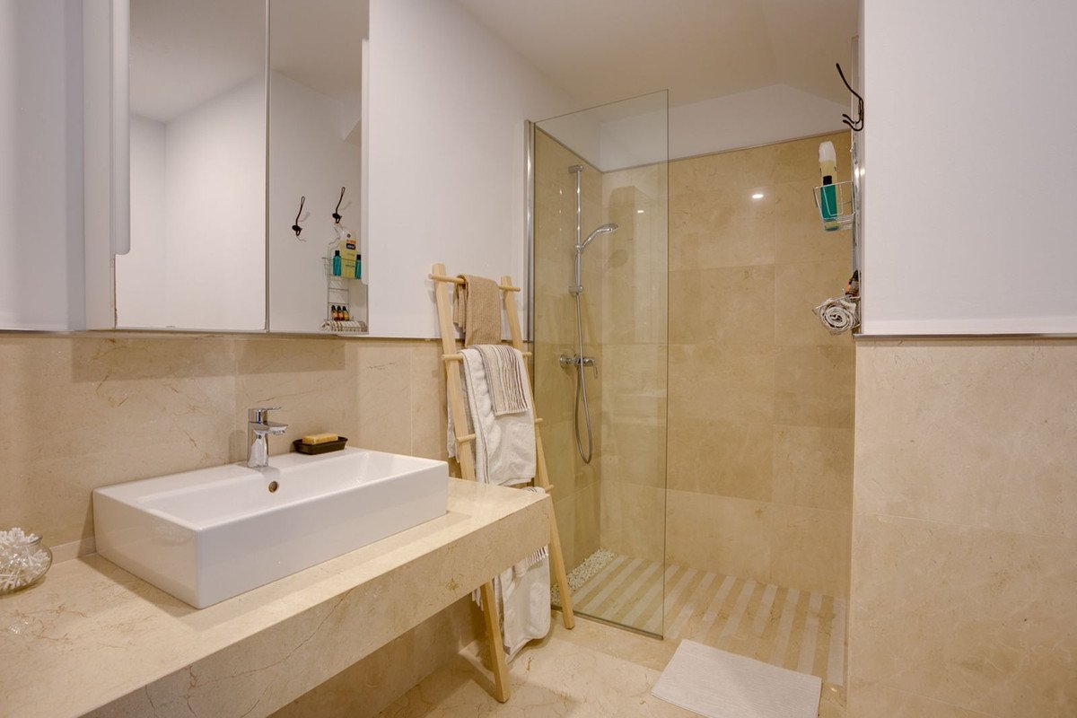 6 Bed Detached Villa in Los Arqueros
