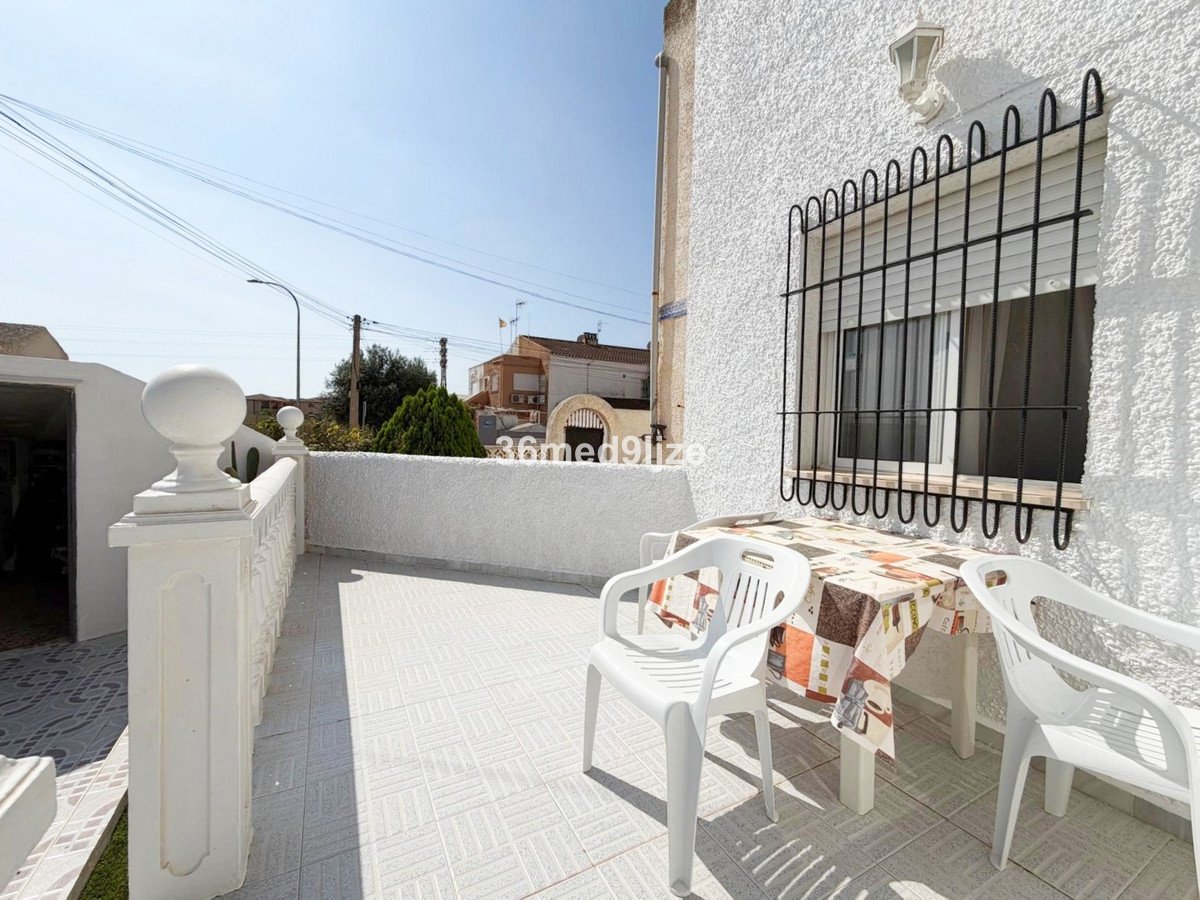 1 Bed Ground Floor Apartment in Los Alcazares