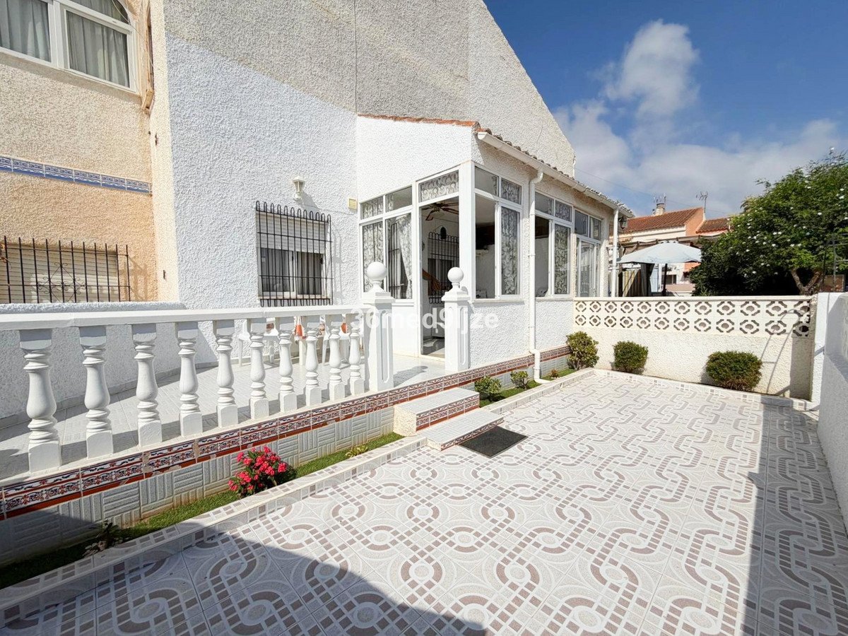 1 Bed Ground Floor Apartment in Los Alcazares