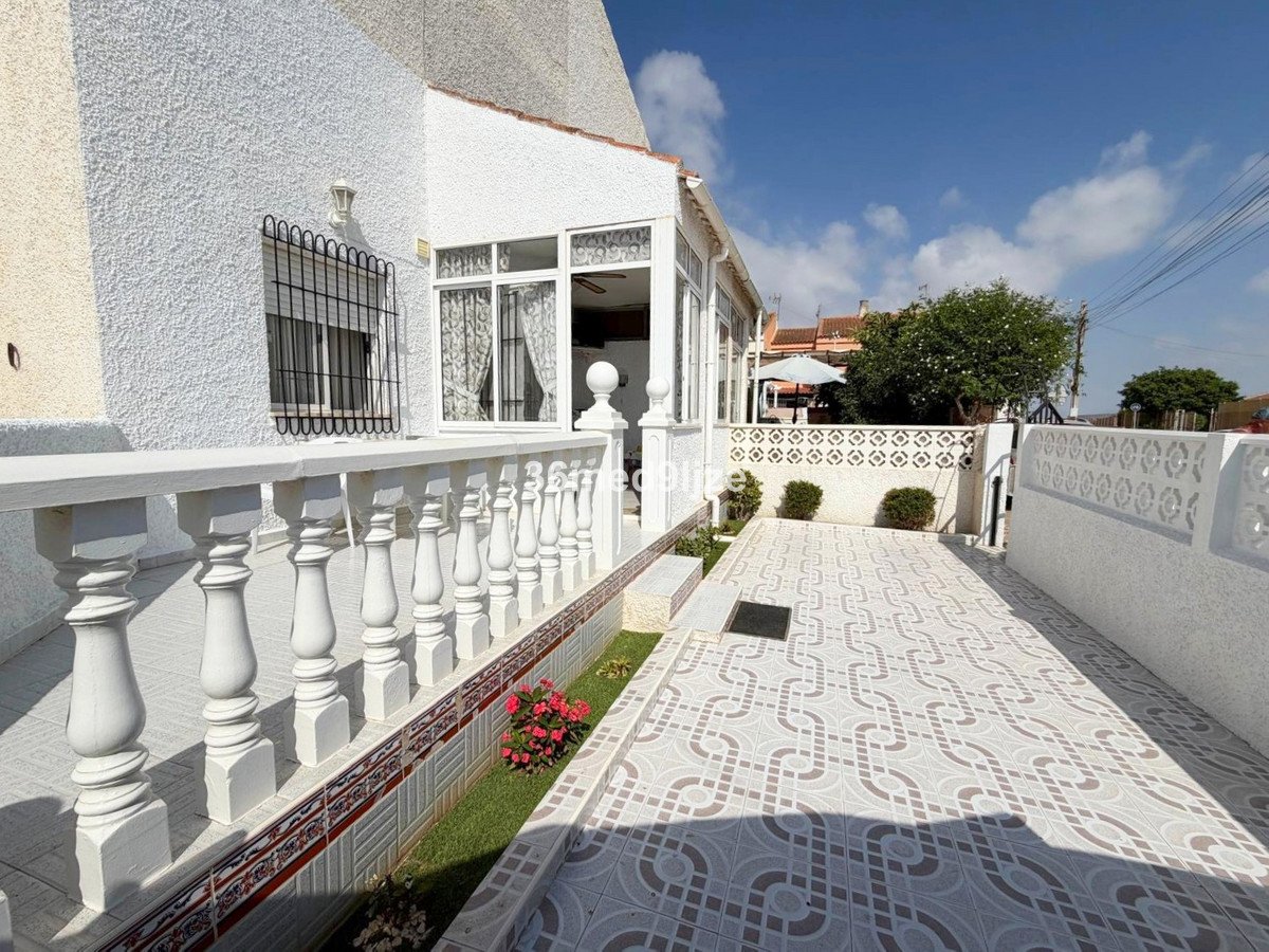 1 Bed Ground Floor Apartment in Los Alcazares