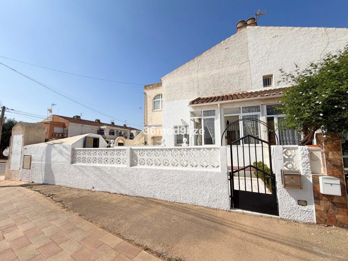 1 Bed Ground Floor Apartment in Los Alcazares