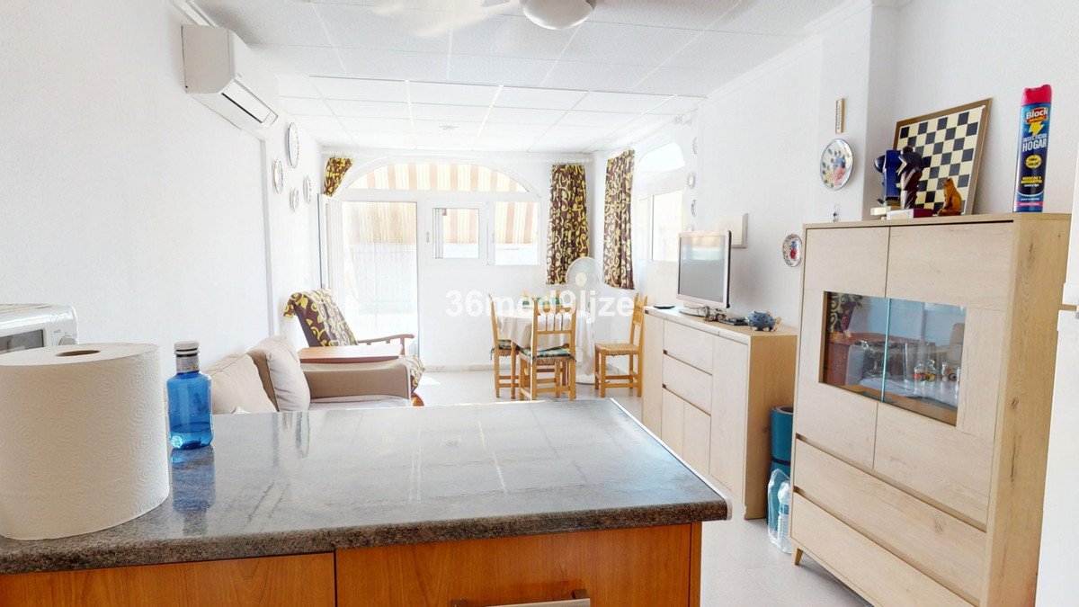 2 Bed Ground Floor Apartment in Los Alcazares