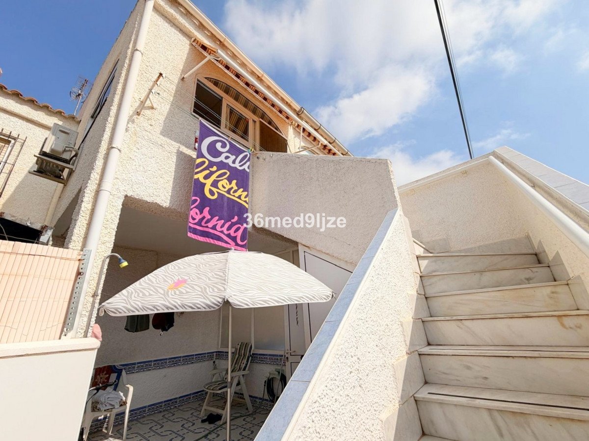 2 Bed Ground Floor Apartment in Los Alcazares