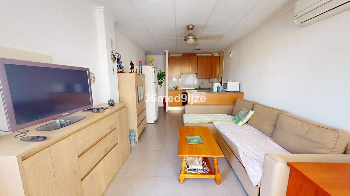 2 Bed Ground Floor Apartment in Los Alcazares