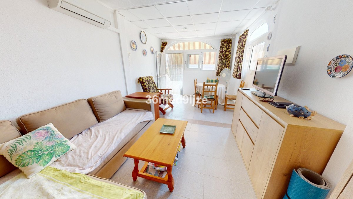 2 Bed Ground Floor Apartment in Los Alcazares