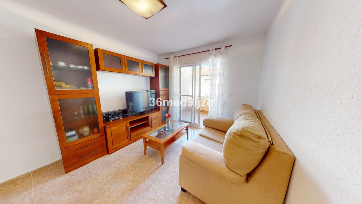 2 Bed Ground Floor Apartment in Los Alcazares