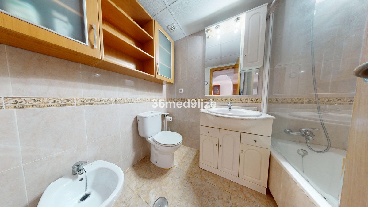 2 Bed Ground Floor Apartment in Los Alcazares