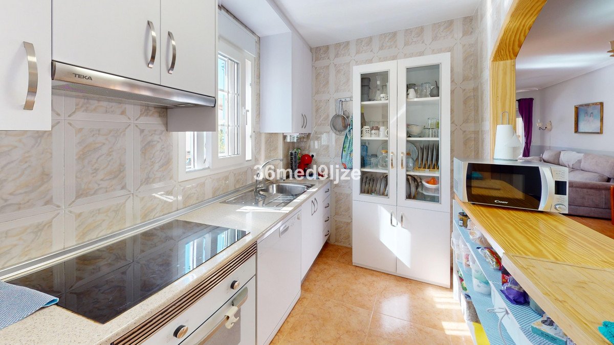 2 Bed Ground Floor Apartment in Los Alcazares