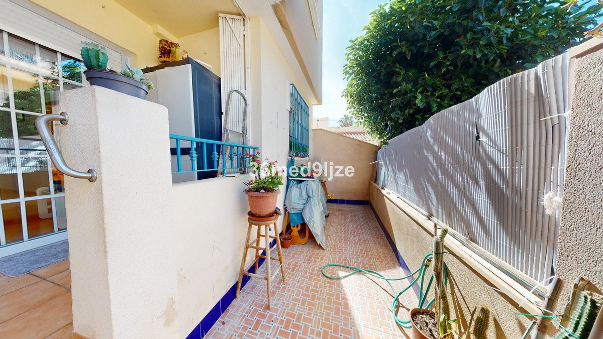 2 Bed Ground Floor Apartment in Los Alcazares