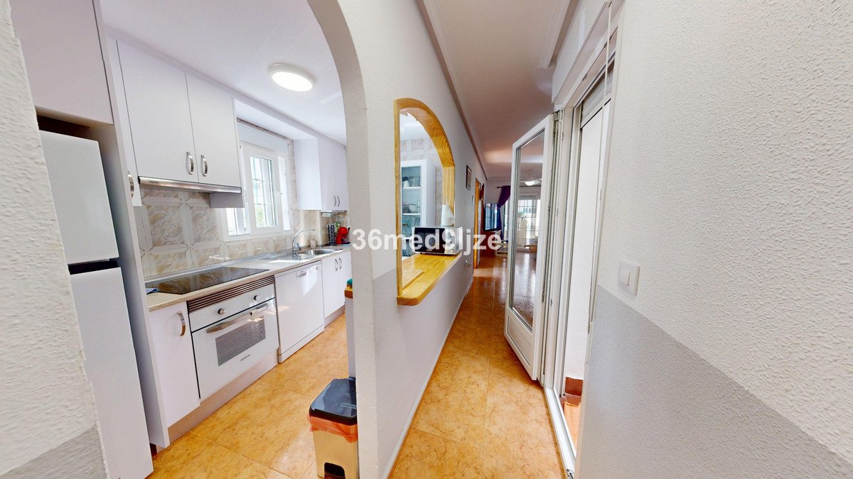 2 Bed Ground Floor Apartment in Los Alcazares