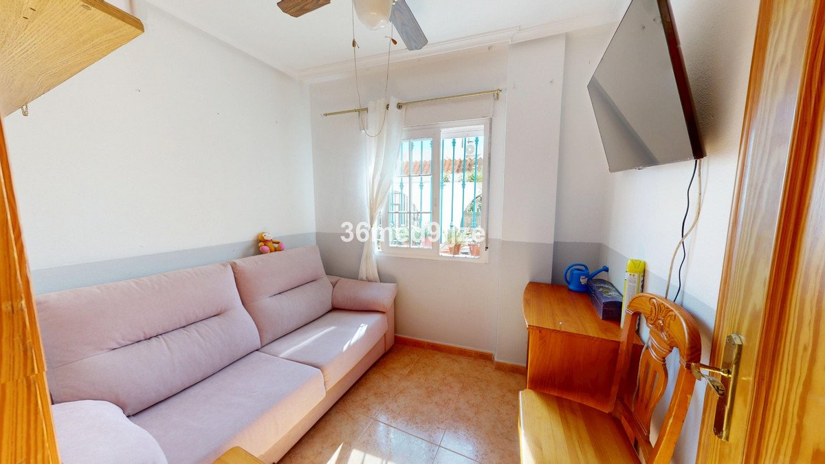 2 Bed Ground Floor Apartment in Los Alcazares
