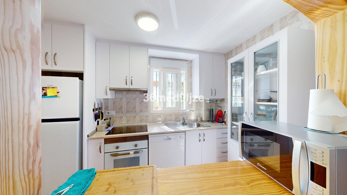 2 Bed Ground Floor Apartment in Los Alcazares