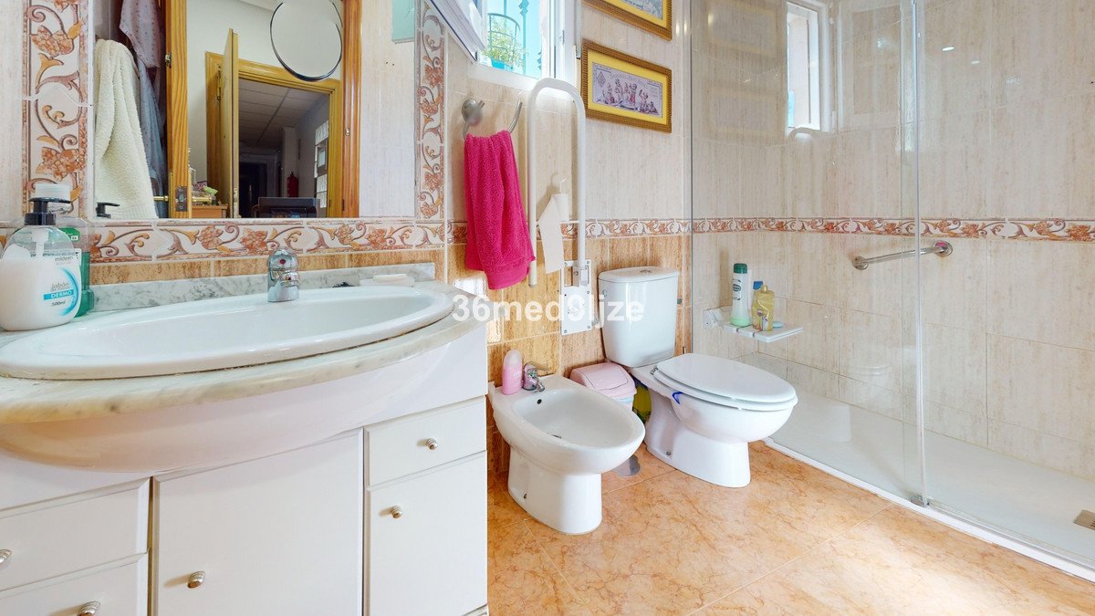 2 Bed Ground Floor Apartment in Los Alcazares
