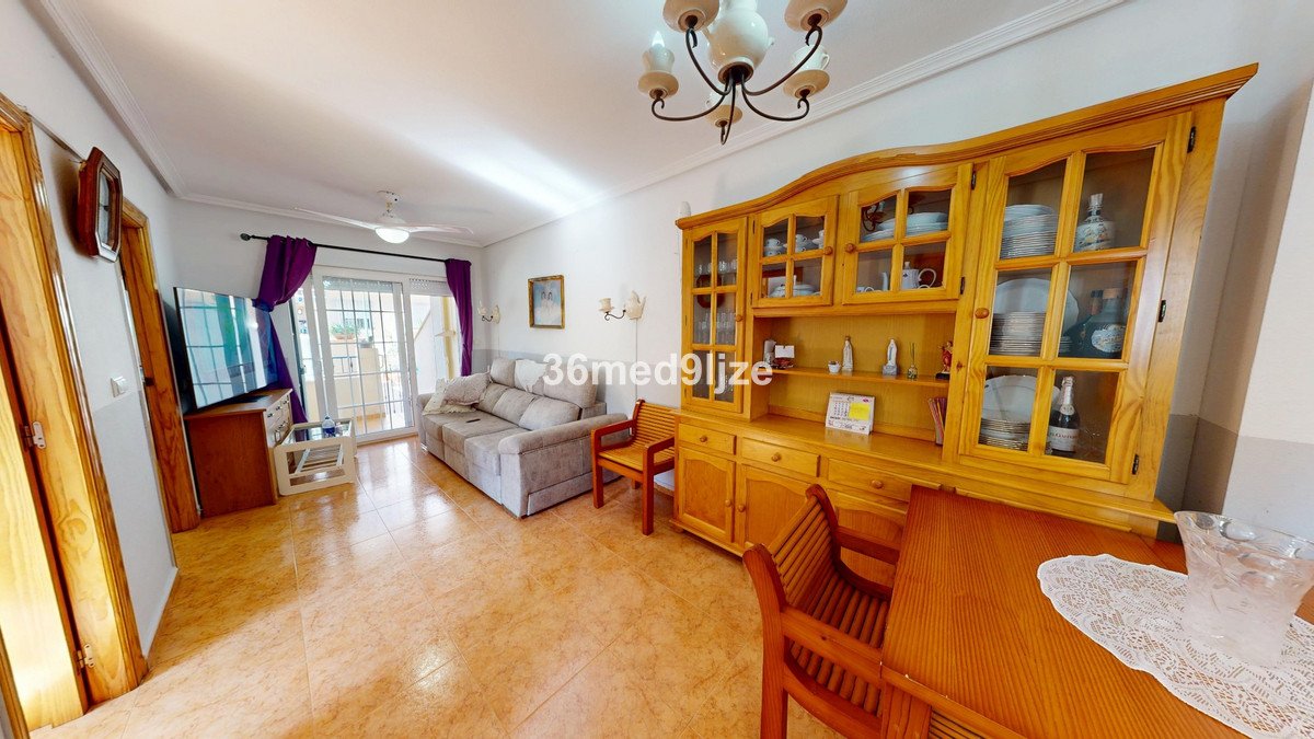 2 Bed Ground Floor Apartment in Los Alcazares