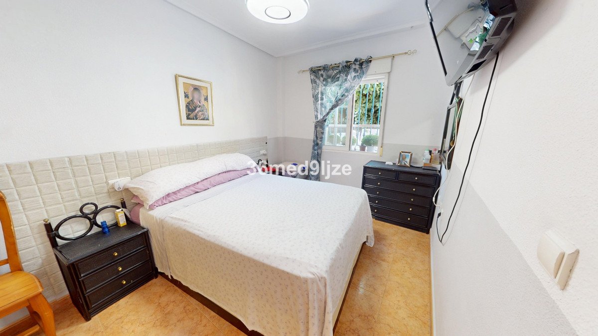 2 Bed Ground Floor Apartment in Los Alcazares