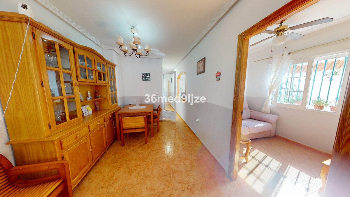 2 Bed Ground Floor Apartment in Los Alcazares