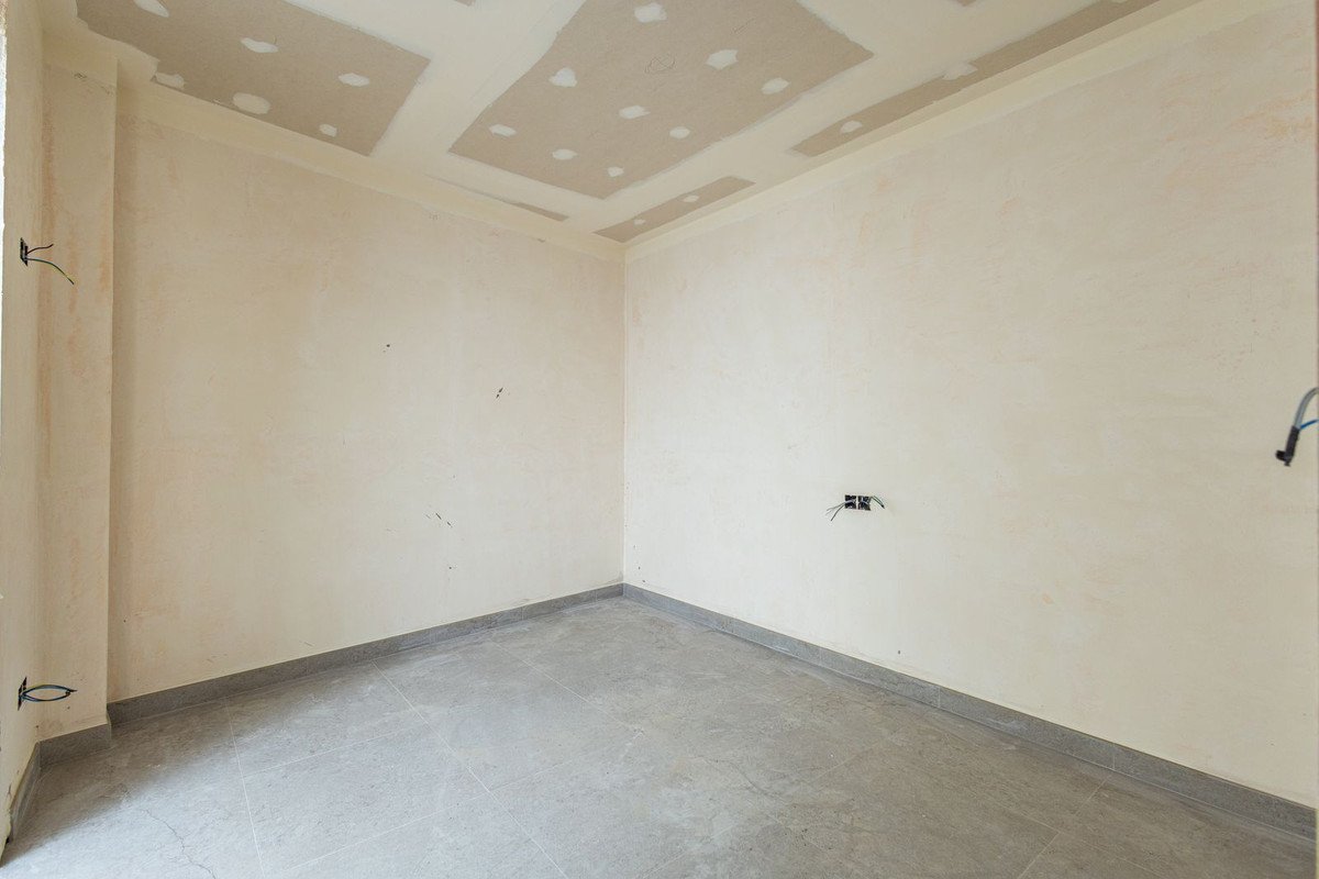 3 Bed Middle Floor Apartment in Cómpeta