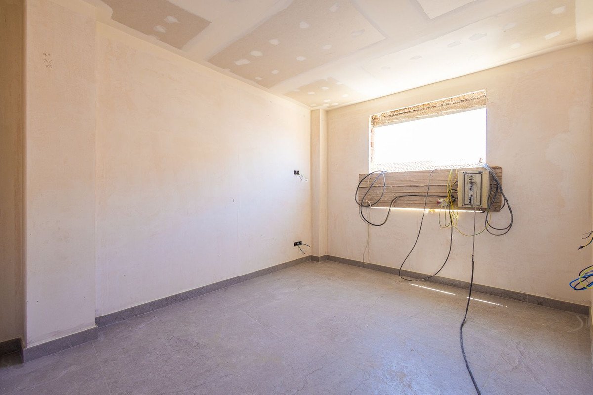 3 Bed Middle Floor Apartment in Cómpeta