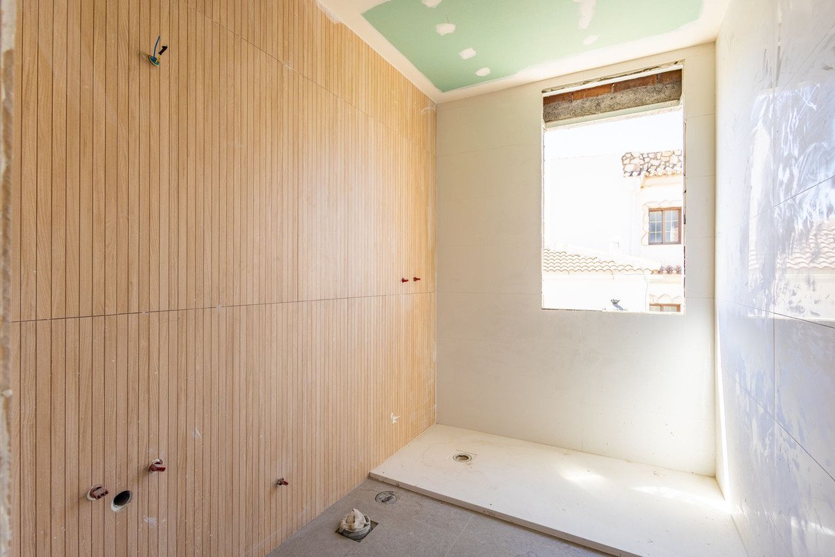 3 Bed Middle Floor Apartment in Cómpeta