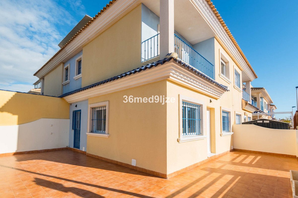3 Bed Townhouse in Los Alcazares
