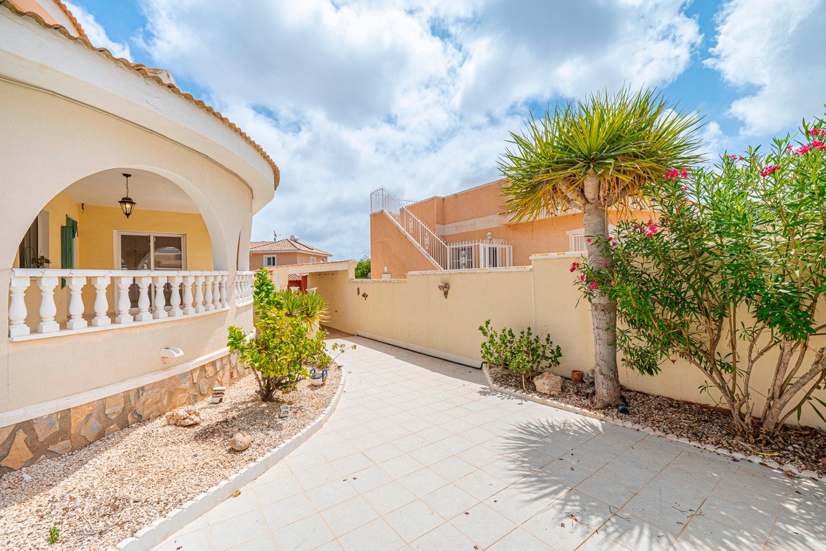 3 Bed Detached Villa in Ciudad Quesada