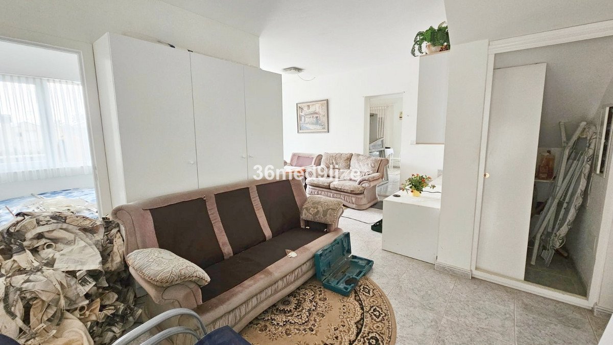 8 Bed Detached Villa in Los Alcazares