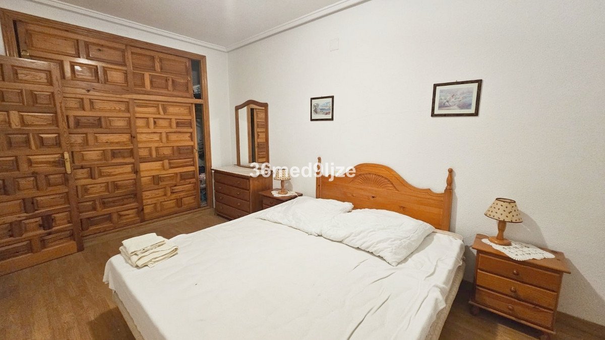 8 Bed Detached Villa in Los Alcazares