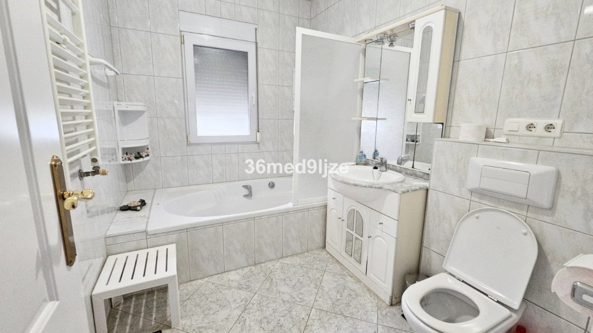 8 Bed Detached Villa in Los Alcazares