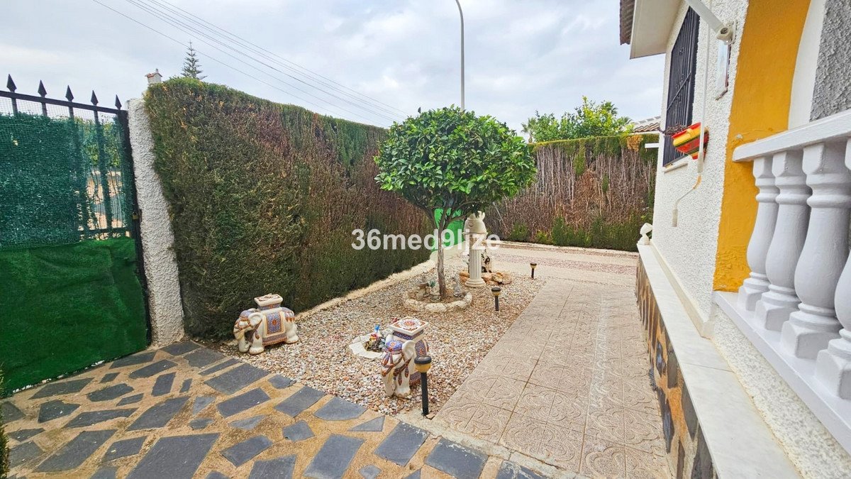 3 Bed Detached Villa in Los Alcazares