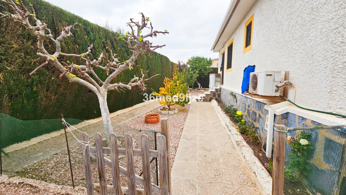 3 Bed Detached Villa in Los Alcazares