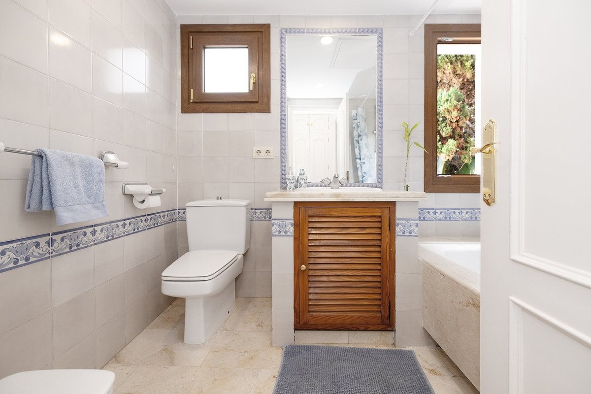 2 Bed Semi-Detached House in San Roque