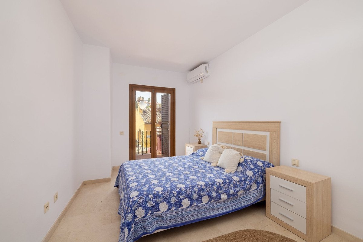 2 Bed Semi-Detached House in San Roque