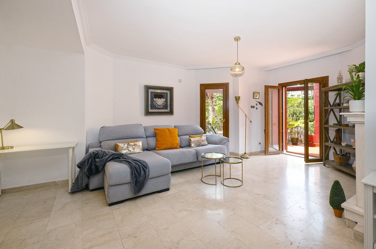 2 Bed Semi-Detached House in San Roque