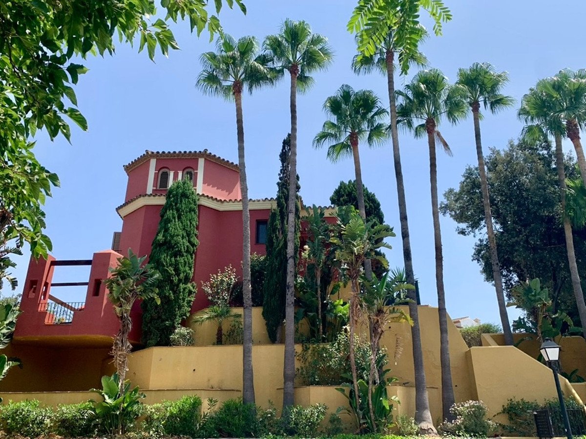 2 Bed Semi-Detached House in San Roque