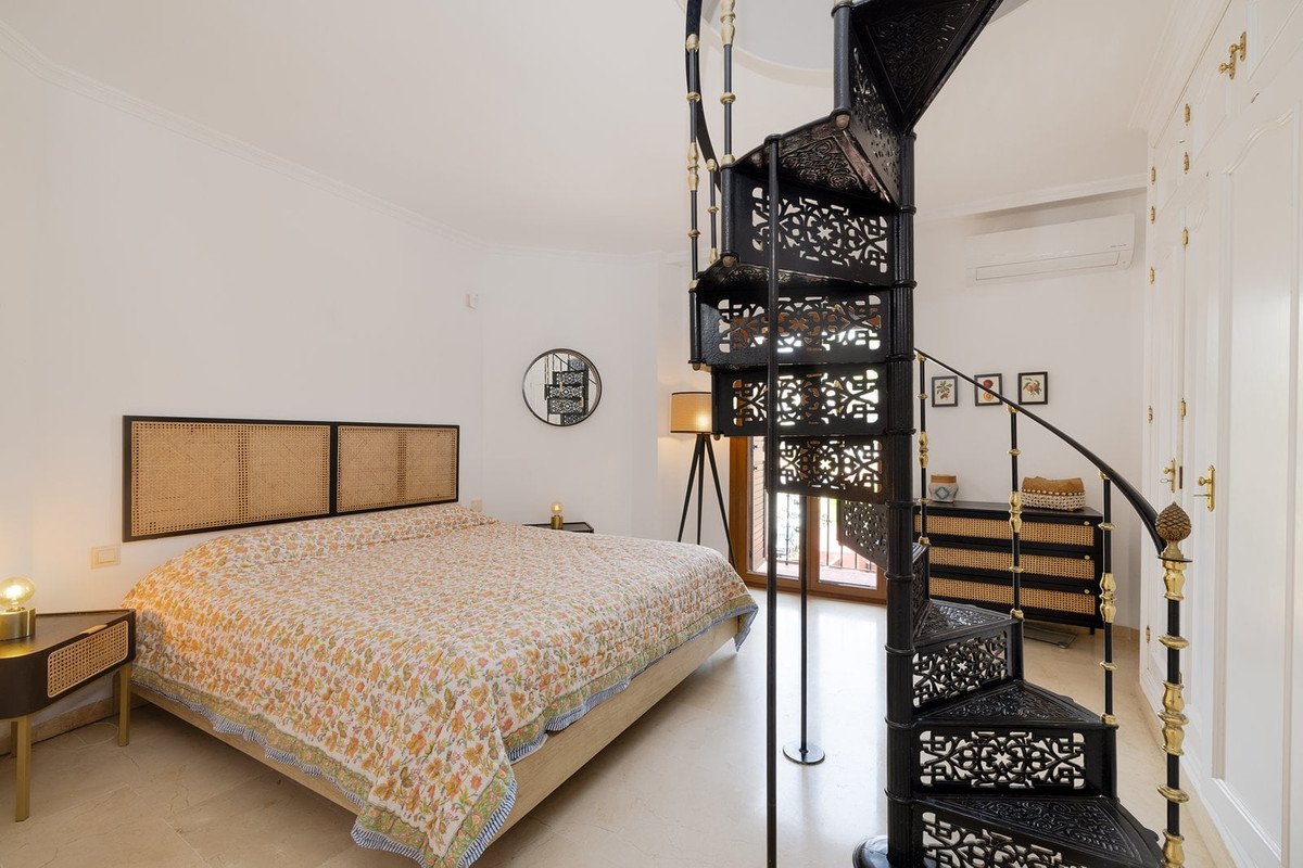 2 Bed Semi-Detached House in San Roque