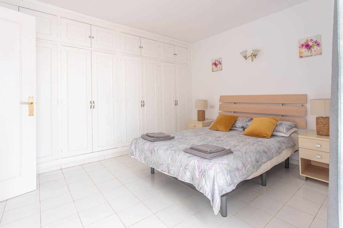 2 Bed Semi-Detached House in Riviera del Sol
